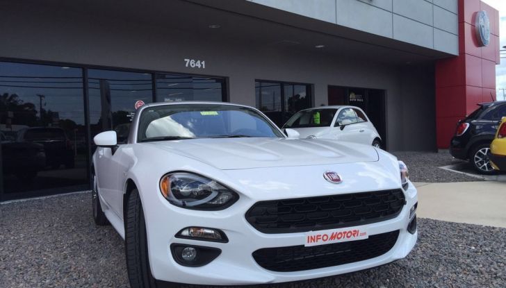 Fiat 124 spider anteriore laterale