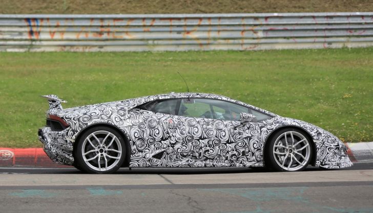Lamborghini Huracan Superleggera 2017: le foto spia dei test al Nurburgring - Foto 17 di 20