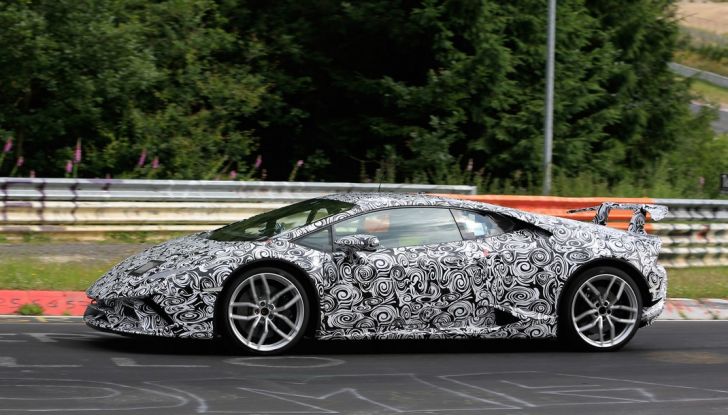 Lamborghini Huracan Superleggera 2017: le foto spia dei test al Nurburgring - Foto 5 di 20