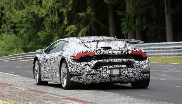 Lamborghini Huracan Superleggera 2017: le foto spia dei test al Nurburgring - Foto 8 di 20