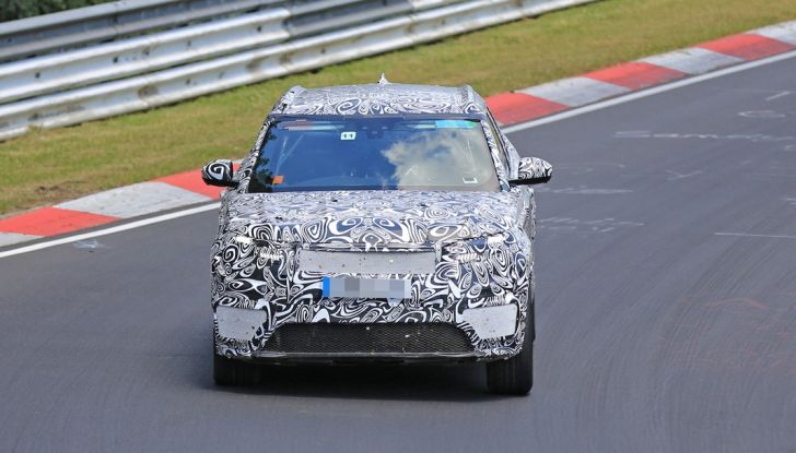 Nuova Land Rover Range Sport Coupe, prime foto spia dal Nurburgring - Foto 8 di 15
