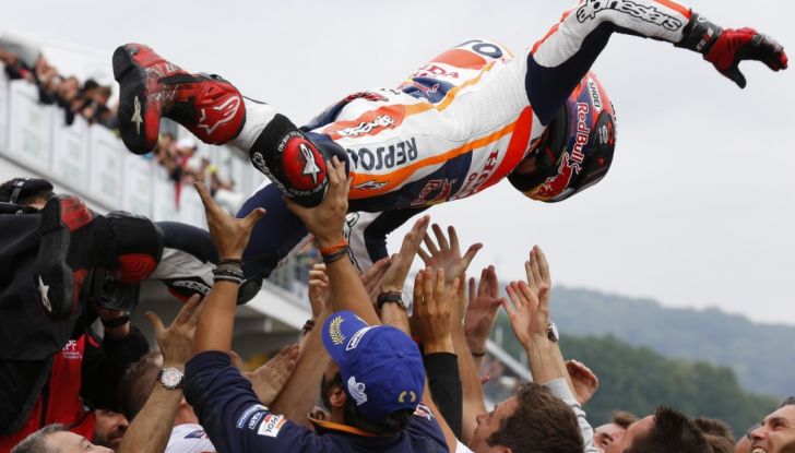 MotoGP 2016, Sachsenring: le foto più belle raccontano la gara - Foto 1 di 18