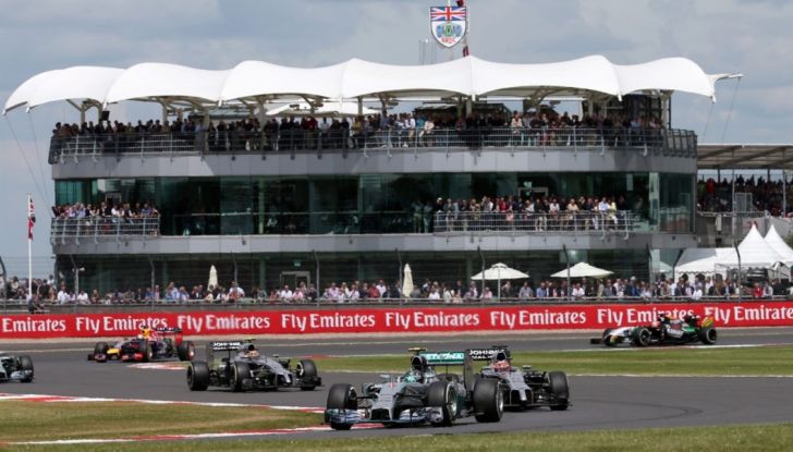F1, il boss di Mercedes avvisa Hamilton e Rosberg in caso di ulteriore contatto tra i due - Foto 1 di 10