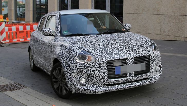 Suzuki Swift prime foto spia dei collaudi della nuova generazione - Foto 4 di 27