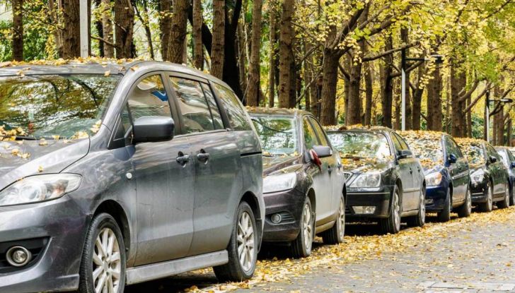 6 consigli per mantenere brillante la vernice dell'auto