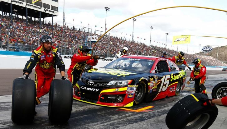 Guidare per lavoro d’estate: 5 consigli per affrontare il caldo - Foto 5 di 6