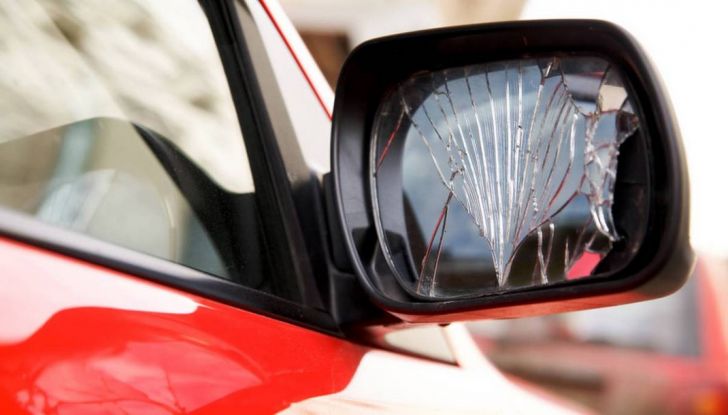 Le 10 cose che non vorresti ti succedessero in auto - Foto 7 di 10