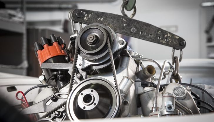 La BMW 507 di Elvis Presley riprende vita a Pebble Beach - Foto 21 di 27