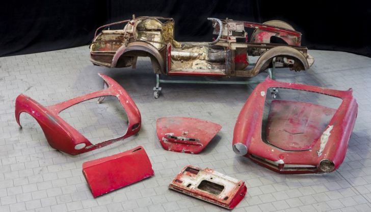 La BMW 507 di Elvis Presley riprende vita a Pebble Beach - Foto 25 di 27