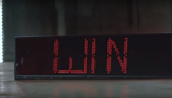 Nissan e Usain Bolt: sfida contro il fuoco per presentare la nuova GT-R - Foto 11 di 12