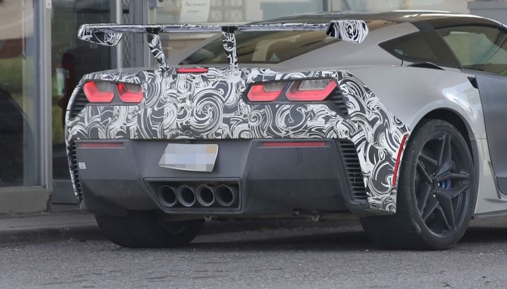 Chevrolet Corvette C7 ZR1 2018: le foto spia - Foto 4 di 5