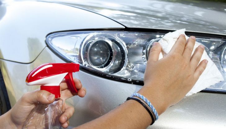 Come pulire le plastiche dell’auto - Foto 6 di 8