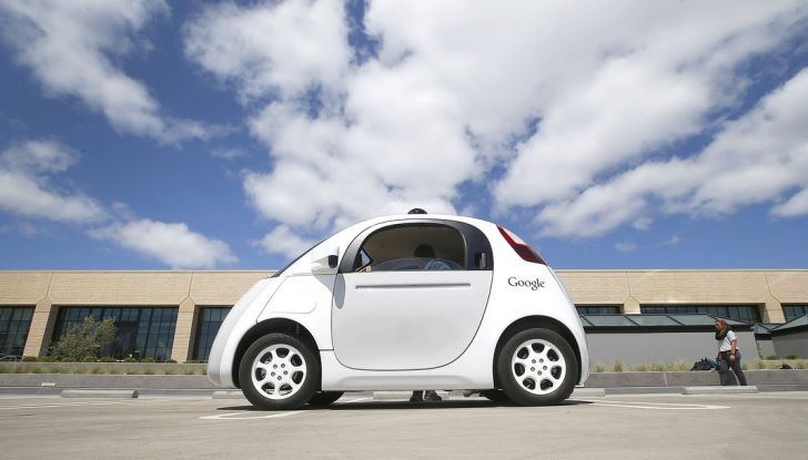 Google Car, Big G abbandona il progetto e punta sulle partnership - Foto 1 di 9