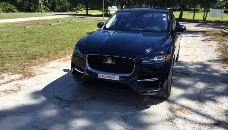 Jaguar F-Pace provata su strada negli USA, in Florida - Foto 18 di 19