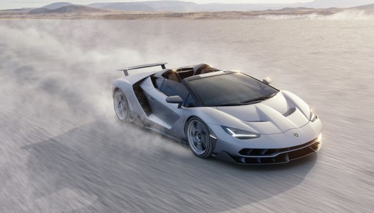 Lamborghini Centenario Roadster: una V12 da 770 CV - Foto 13 di 17