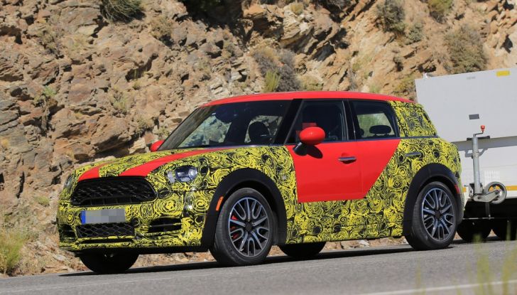 Mini Countryman 2017: le foto spia con maggiori dettagli - Foto 22 di 29