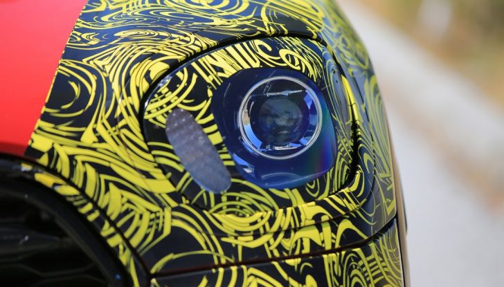 Mini Countryman 2017: le foto spia con maggiori dettagli - Foto 9 di 29