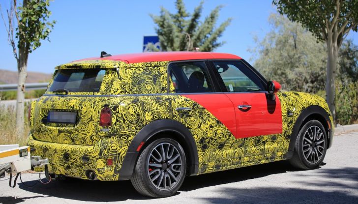 Mini Countryman 2017: le foto spia con maggiori dettagli - Foto 6 di 29
