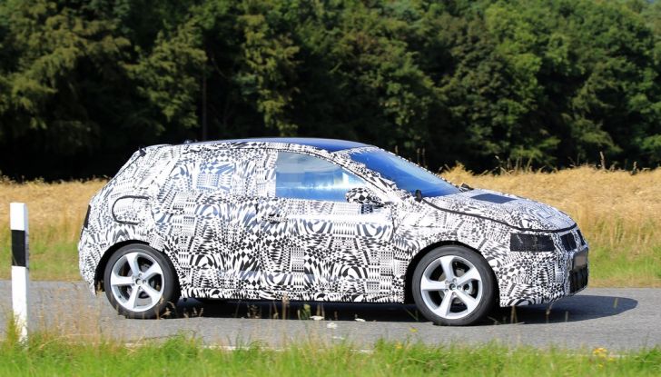 Nuova Volkswagen Polo 2017, prime immagini spia e dati tecnici - Foto 12 di 17