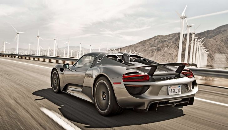 Porsche 918 Spyder: per averla c’è chi scambia un’isola - Foto 6 di 10