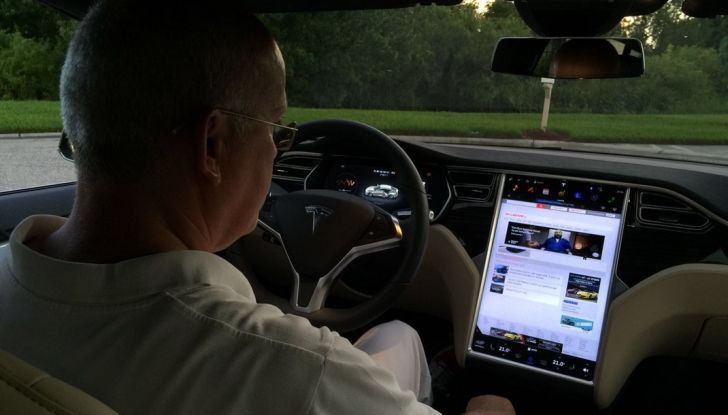 Test Drive Tesla Model S AWD Autopilota in Florida USA - Foto 20 di 20