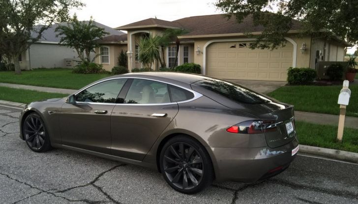 Test Drive Tesla Model S AWD Autopilota in Florida USA - Foto 4 di 20