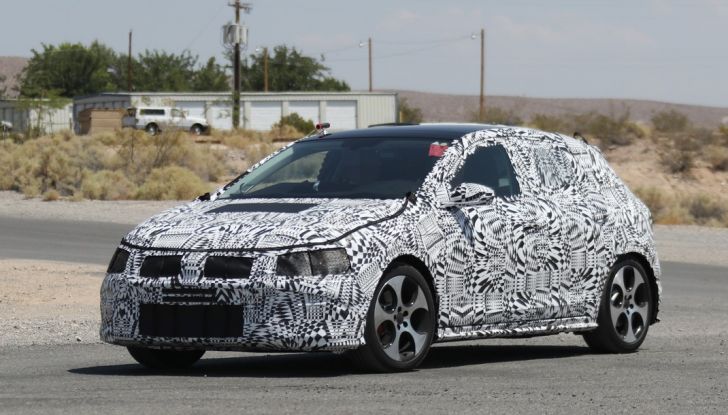 Volkswagen Polo GTI, prime foto spia della nuova generazione - Foto 1 di 14