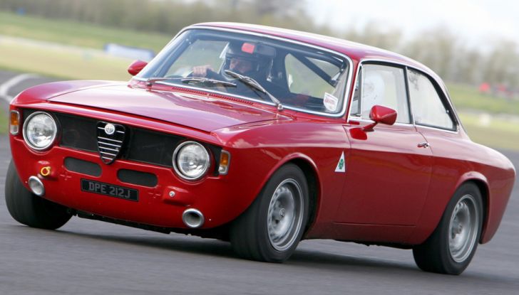alfa romeo giulia sprint gta