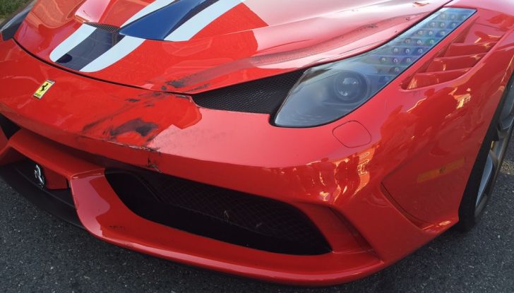 incidente mercedes 380 sl ferrari458 speciale (3)