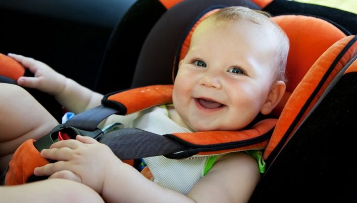 5 consigli per tutelare bimbi e animali a bordo dell’auto - Foto 4 di 7