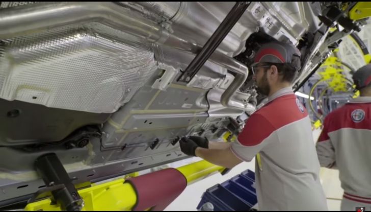 Alfa Romeo Stelvio: la versione definitiva in un video promo FCA - Foto 5 di 7