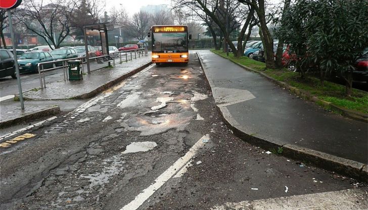 Come chiedere un risarcimento al comune per danni alla propria auto - Foto 6 di 8