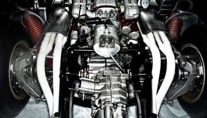 Ferrari 330 P4: la più bella Ferrari di sempre ora in replica - Foto 2 di 9