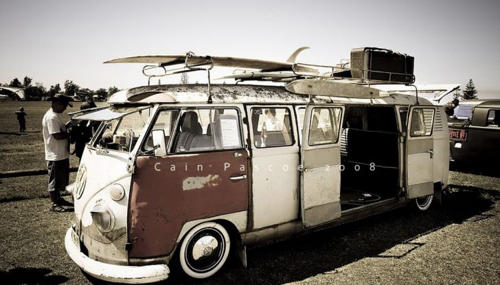 Volkswagen Bulli, il pullmino hippie ha ora un erede - Foto 6 di 10