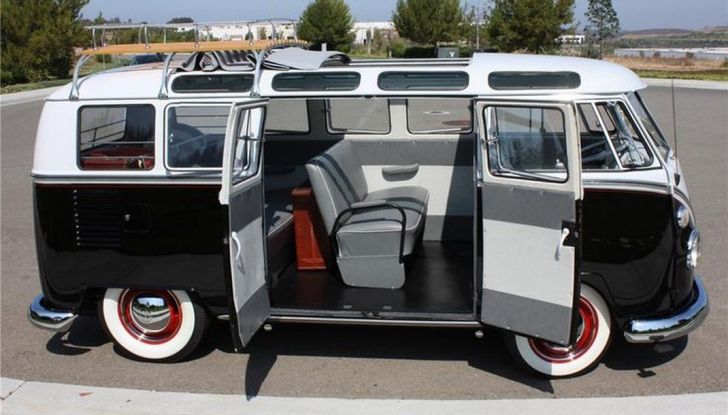 Volkswagen Bulli, il pullmino hippie ha ora un erede - Foto 9 di 10