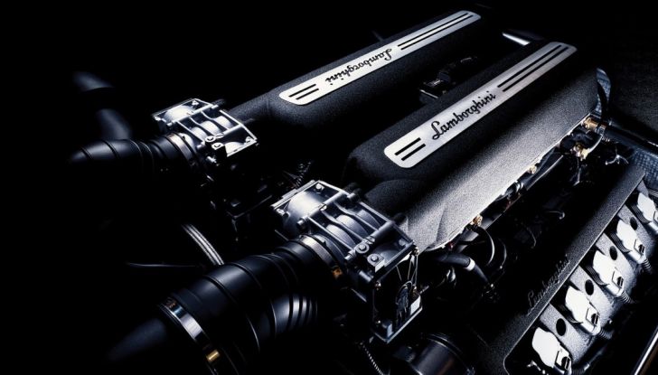 Classifica: I 5 motori V10 che hanno lasciato il segno nel mondo auto - Foto 7 di 12