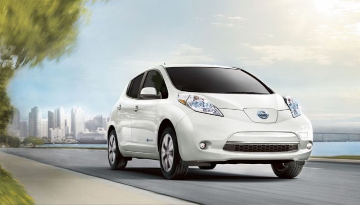 Le 5 auto elettriche con maggior autonomia: svetta la Opel Ampera-e - Foto 10 di 18