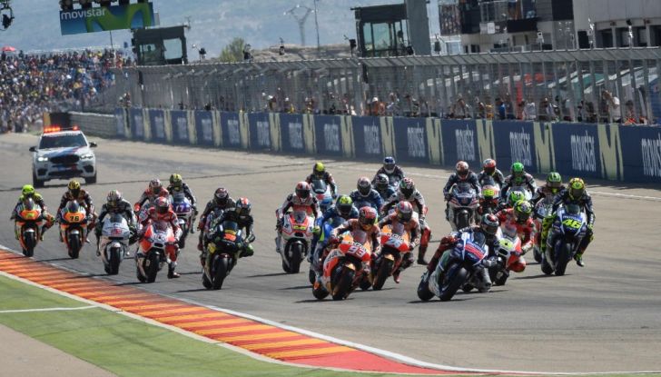 Risultati MotoGP 2016, Aragon: trionfa Marquez, Rossi terzo - Foto 2 di 22