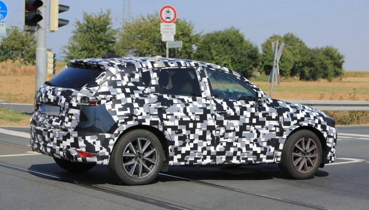 Mazda CX-5 MY2018, prime foto spia dei test dinamici - Foto 8 di 17