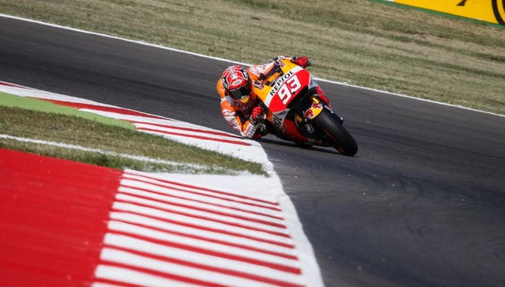 Risultati MotoGP Misano 2016, qualifiche: pole a Lorenzo, Rossi secondo - Foto 27 di 32