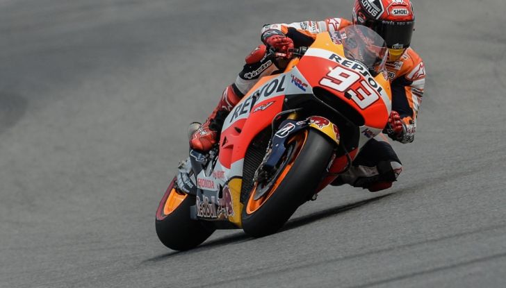 Risultati MotoGP Misano 2016, qualifiche: pole a Lorenzo, Rossi secondo - Foto 30 di 32