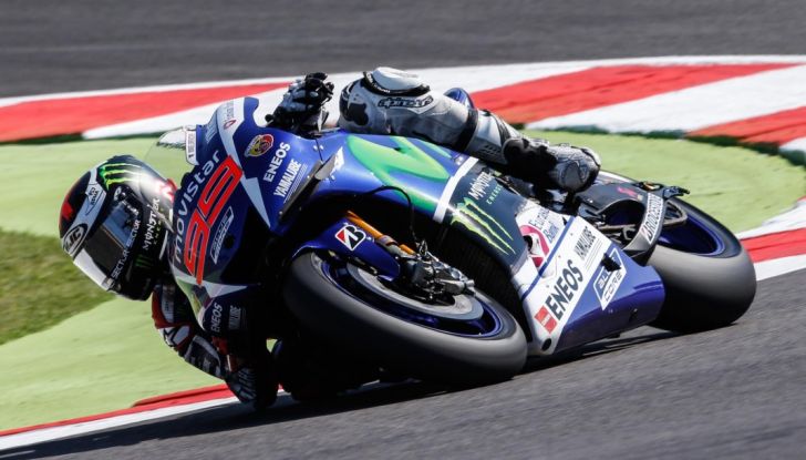 Risultati MotoGP Misano 2016, qualifiche: pole a Lorenzo, Rossi secondo - Foto 31 di 32