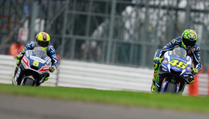 Risultati MotoGP 2016, Silverstone: pole a Crutchlow, secondo Rossi - Foto 5 di 23