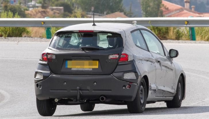 Nuova Ford Fiesta, foto spia della versione 3 porte.