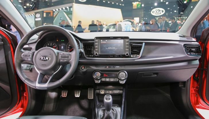 Auto Salone Parigi Kia Rio interno