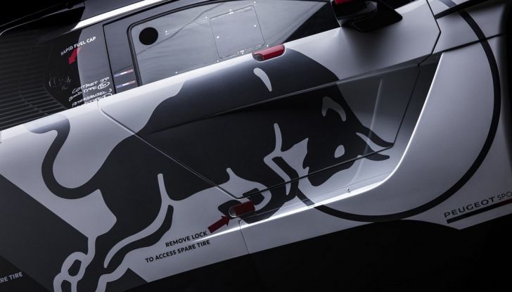 Nuova Peugeot 3008 DKR pronta per la Dakar 2017 - Foto 7 di 13