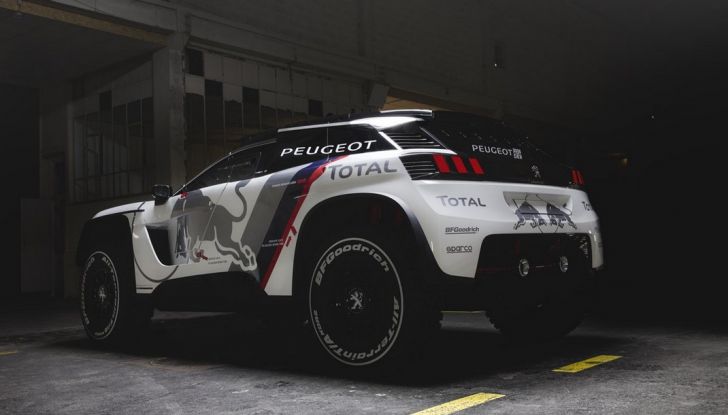 Nuova Peugeot 3008 DKR pronta per la Dakar 2017 - Foto 2 di 13