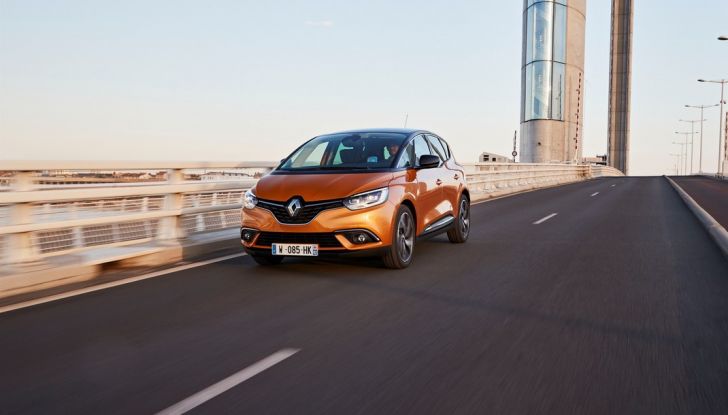 Nuova Renault Scenic, prezzi e gamma per il mercato italiano - Foto 15 di 15