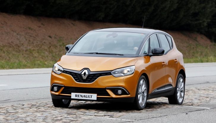 Nuova Renault Scenic, prezzi e gamma per il mercato italiano - Foto 10 di 15