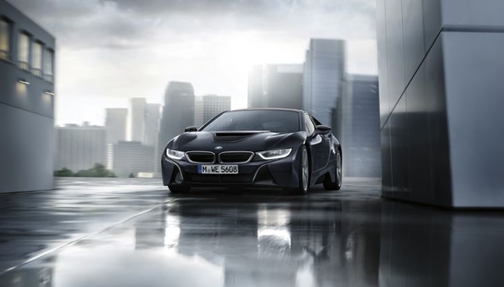 BMW i3 2017 al Salone di Parigi: batteria da 94Ah per 300Km di autonomia - Foto 9 di 14